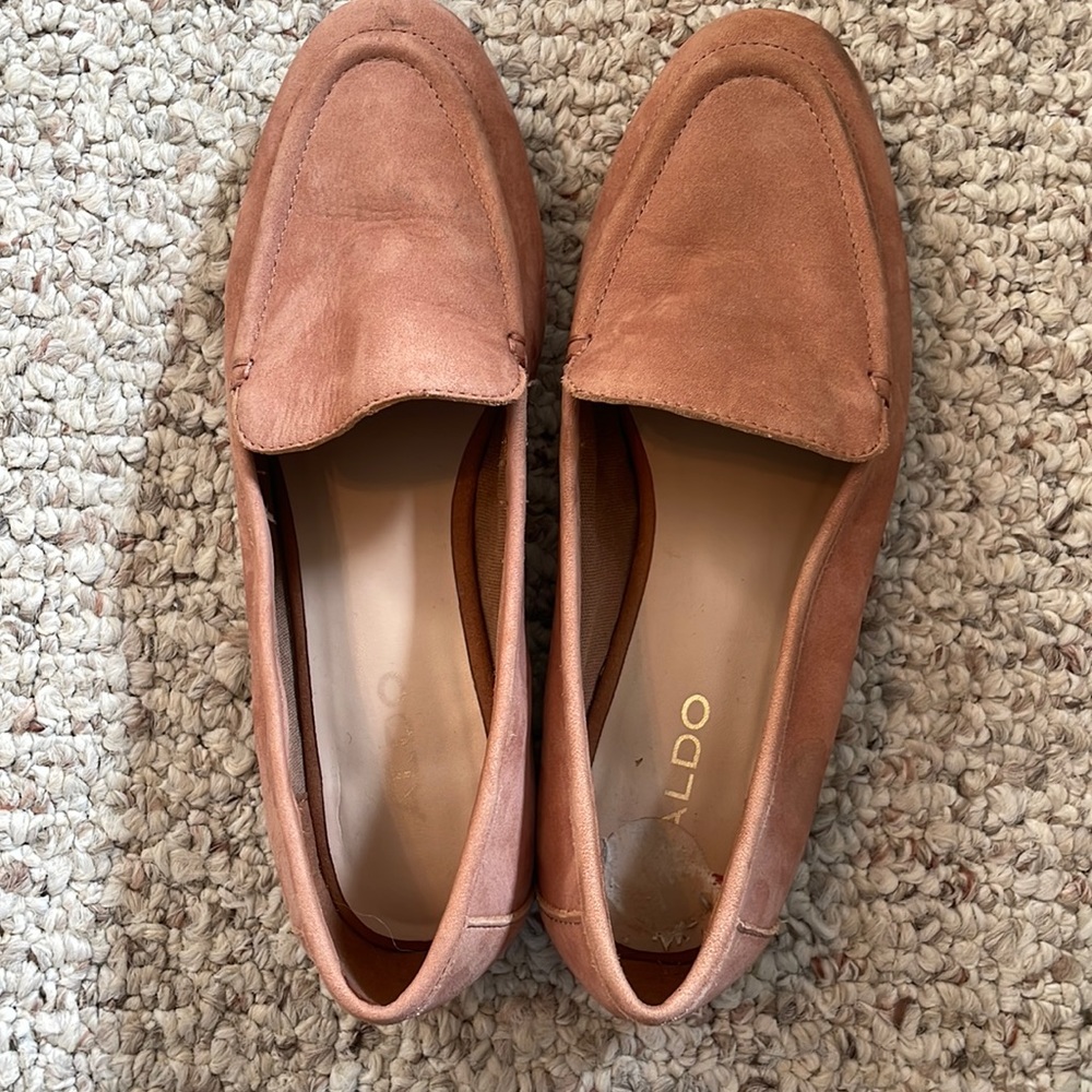 Also suede loafer